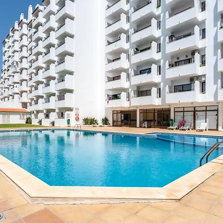 Modern 2 Bdr Flat W/balcony And Pool By Lovelystay Αλμπουφέιρα