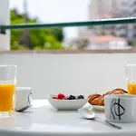 Modern 2 Bdr Flat W/balcony And Pool By Lovelystay Apartment